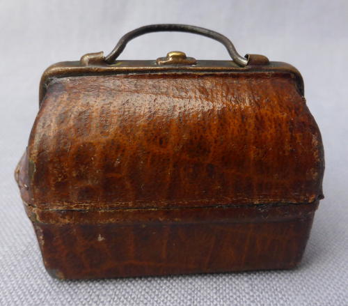 Miniature Gladstone bag travelling inkwell