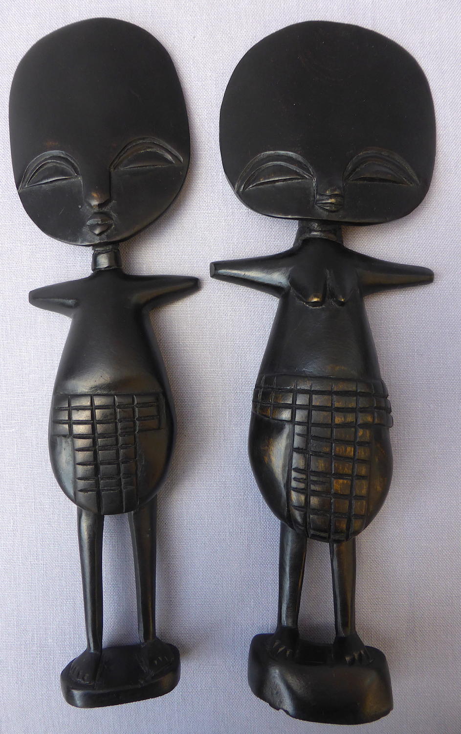Pair of Ghanaian Ashanti twin Akuaba fertility dolls mid 20thC