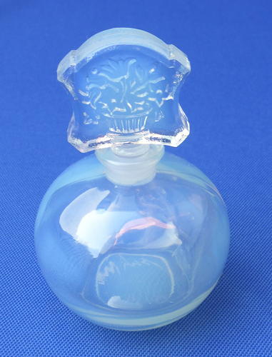 1930s Sabino opalescent glass scent bottle