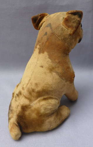 Unusual 1960s Plush Bulldog Transistor Radio