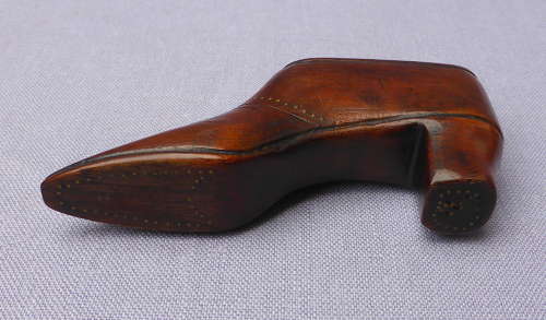 19thC Treen Shoe Snuff Box