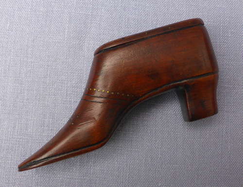 19thC Treen Shoe Snuff Box