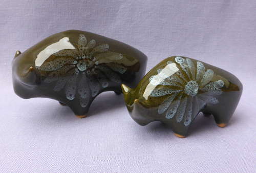 Stylish Pair of 1960s Lotus Pottery Bulls