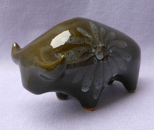 Stylish Pair of 1960s Lotus Pottery Bulls