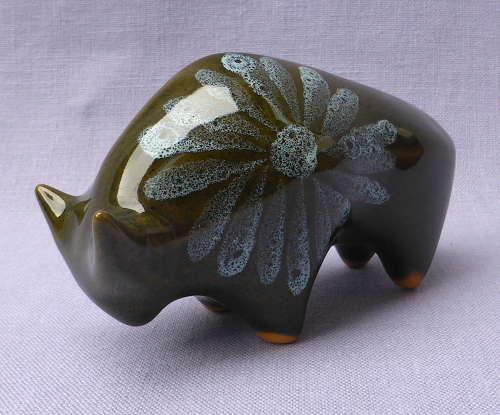 Stylish Pair of 1960s Lotus Pottery Bulls