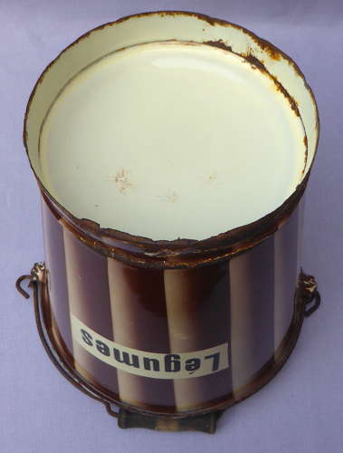 1930s French enamelware légumes bucket