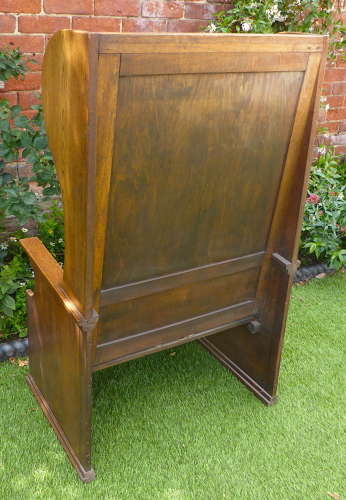 Vernacular Lambing Chair