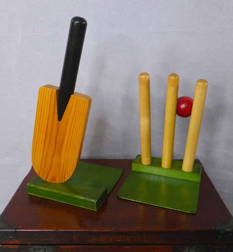 Cricket Bat & Stumps Bookends