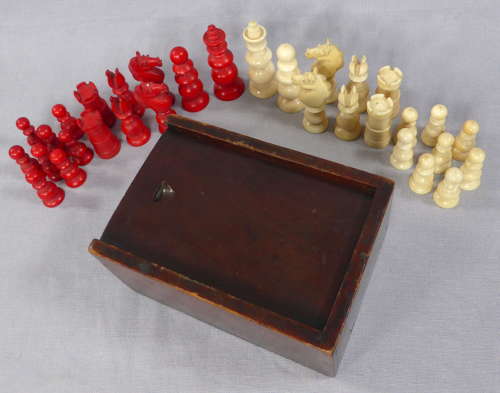 Ivory St. George Pattern Chess Set in Mahogany Box