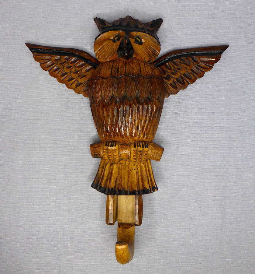 Articulated Owl Hook