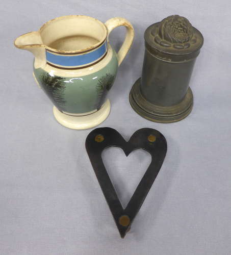Heart shaped trivet