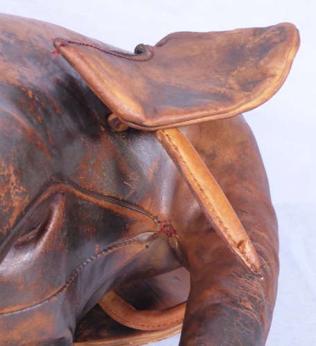Omersa Elephant Ottoman